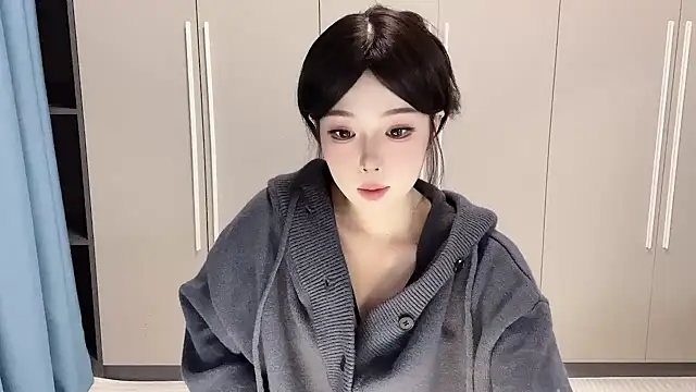 Q-ing online show from December 2, 12:29 pm