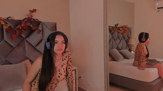 Luisa0110 online show from October 14, 7:16 pm