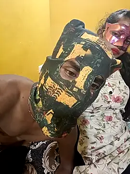 Karisma-sexy-couple online show from September 23, 5:55 pm