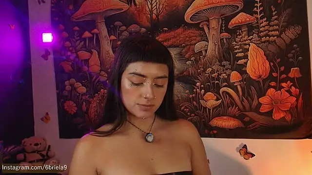 6Briela9  online show from February 19, 8:18 pm