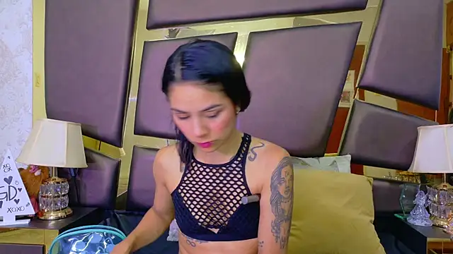 NicoleEsposito online show from March 7, 1:07 pm