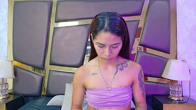 NicoleEsposito online show from November 10, 1:06 pm