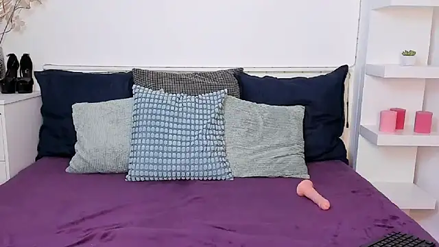 KristalWilder online show from September 27, 11:56 pm