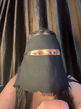 Lolo-Charmouta online show from March 5, 10:38 pm