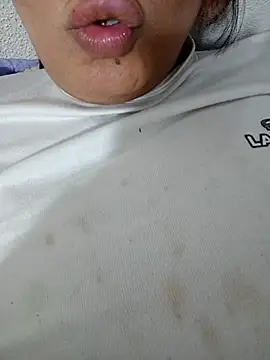 nazii010 online show from November 25, 9:26 pm