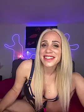 LunaSky Official online show from April 15, 7:03 pm