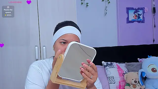 sara mendez2 online show from September 18, 12:42 am