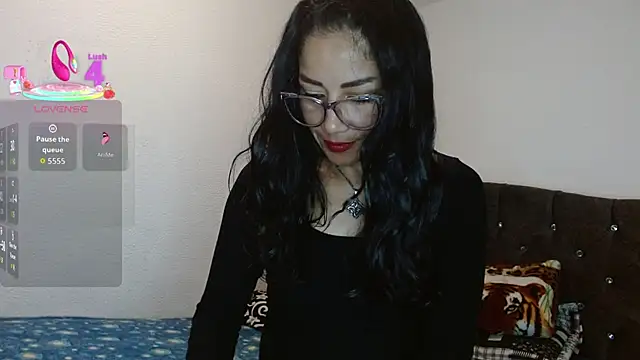 canela-hot34 online show from November 19, 5:02 pm