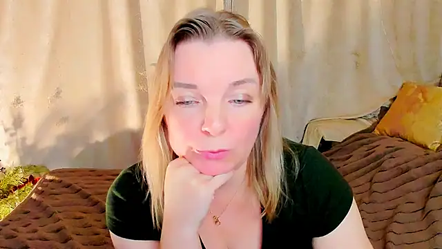 Regina  blue online show from January 15, 6:03 pm