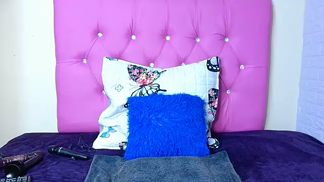 DarkDivva24 online show from September 14, 11:46 pm