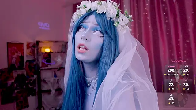 Carolina Leep online show from October 31, 1:59 pm