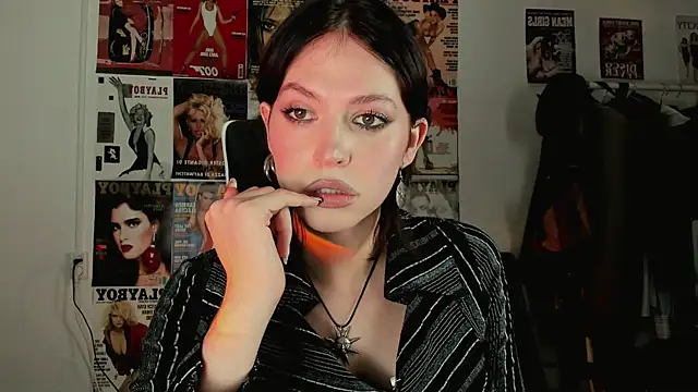 Niky  Jess online show from November 9, 7:32 pm