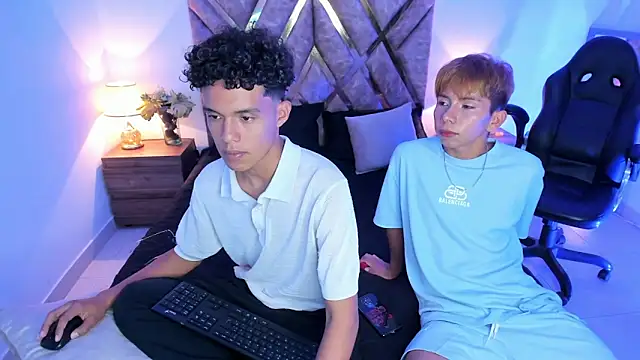 nickolas moon online show from November 16, 6:08 pm