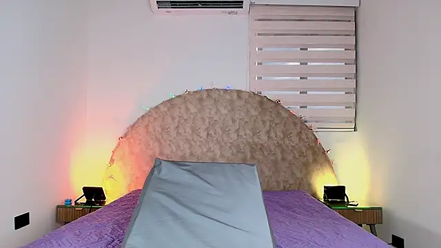 anisha x online show from December 1, 7:16 pm