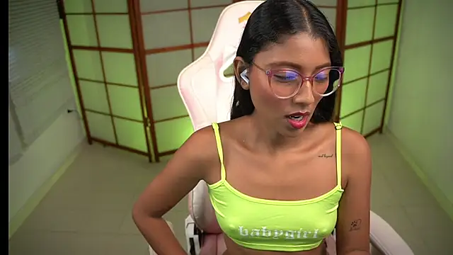 small emilie online show from November 19, 2:50 pm