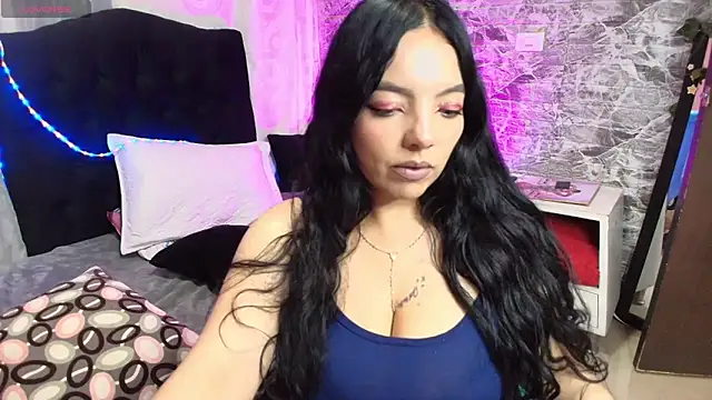 loren tits24 online show from March 22, 7:53 pm