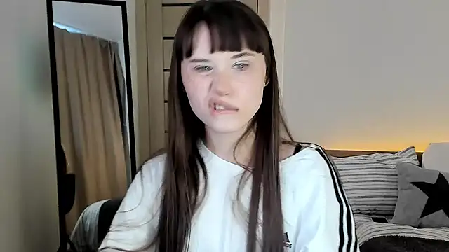 Stella Sunny online show from February 22, 3:02 pm