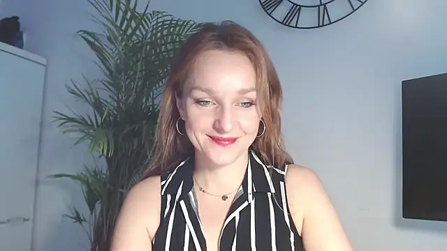 AliciaDesire online show from February 3, 7:13 am