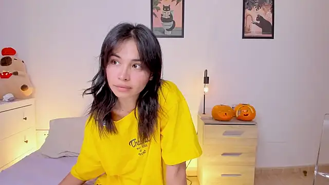 Adriennesexxx online show from November 1, 10:36 pm