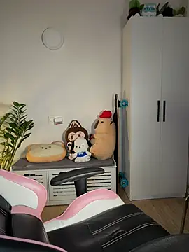 Adriennesexxx online show from March 22, 7:09 pm