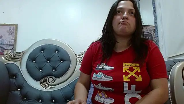 KataleyaStiward online show from April 17, 7:05 pm