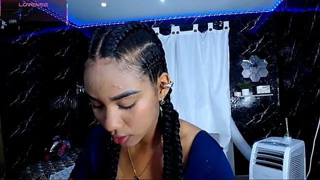 Hillary queen online show from October 4, 12:44 pm