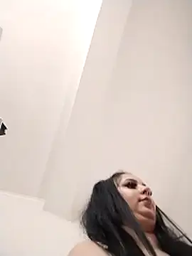 AdelinaJude online show from February 8, 4:00 pm