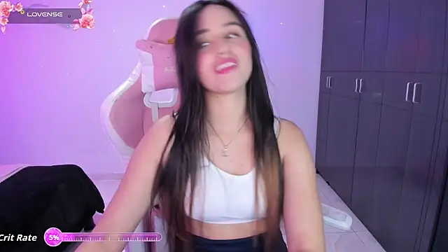 Tinylottie online show from October 1, 4:45 pm