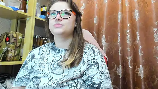 Seductive She Wolf online show from March 5, 4:47 pm