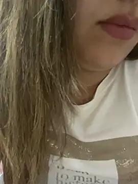 yassminsexy22 online show from April 14, 7:36 pm