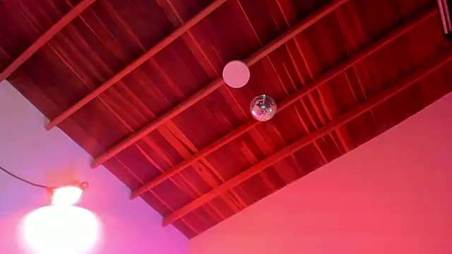 sweeet peach online show from April 24, 5:54 am