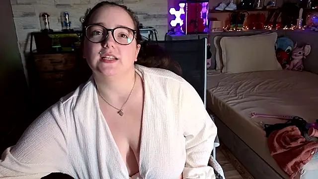 Kimberly-Caprice online show from March 19, 7:35 am