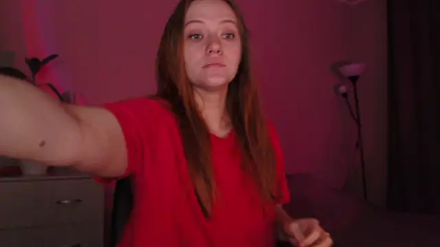 SarahSweetie online show from October 17, 3:48 pm