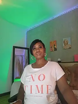 nahiarapalmer19 online show from November 29, 11:42 pm