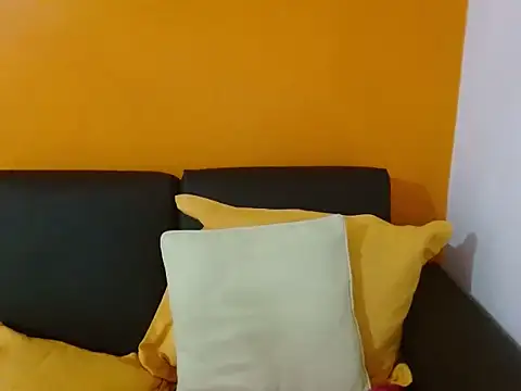 thekelliecapri online show from September 11, 3:40 am