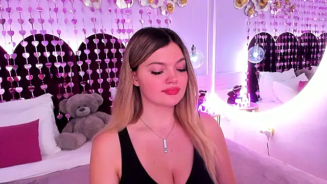 ZaraBloom online show from February 12, 4:41 pm