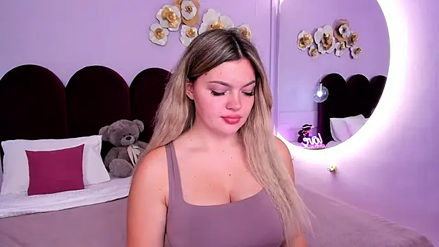 ZaraBloom online show from October 8, 4:00 pm