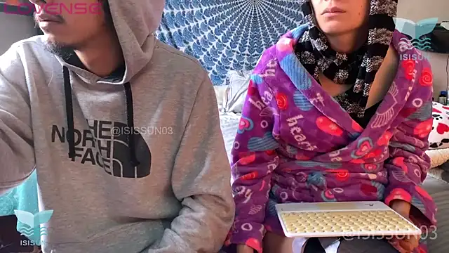 isissun03 online show from October 27, 1:17 pm