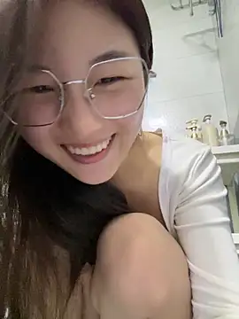 Sweet-Angel999 online show from April 20, 6:11 pm