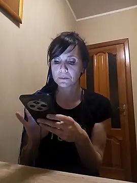 Francenia lolis online show from September 19, 5:45 pm