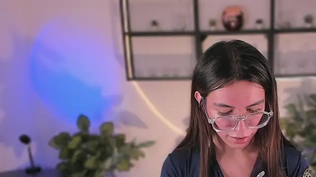 electra goddes online show from November 28, 6:27 am