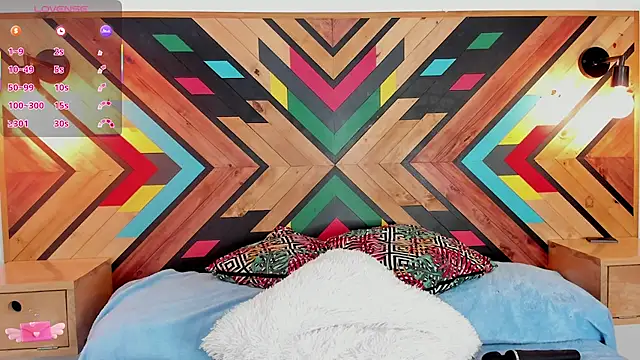 NaiirobiSwan online show from November 6, 7:53 pm