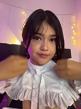 alisson carolina73 online show from December 18, 1:21 am