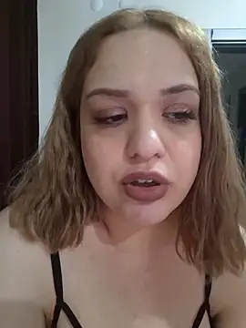 cansuozell online show from September 25, 1:54 pm