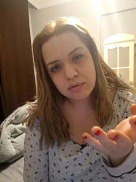 cansuozell online show from December 16, 3:40 pm