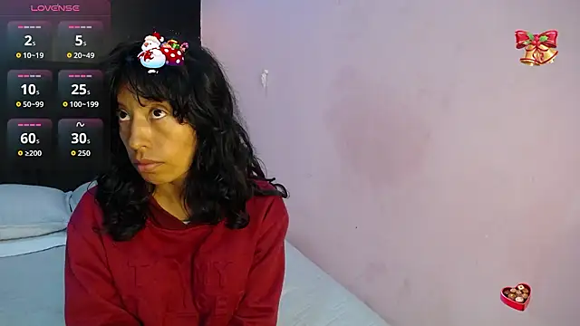 karolinee 66  online show from January 5, 5:27 pm