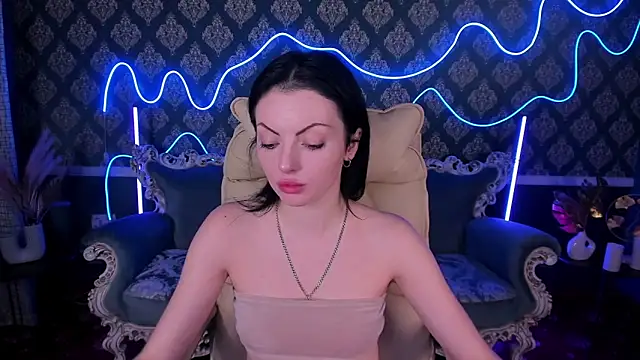 Daisy Delight online show from November 5, 8:14 pm