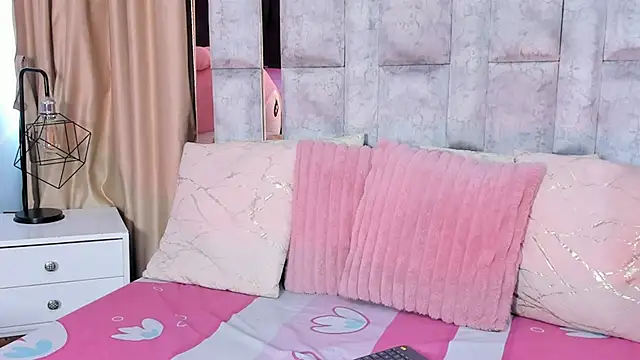 lila noa online show from October 16, 8:22 pm