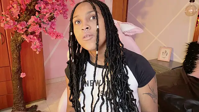 Elith noa online show from September 25, 7:45 pm