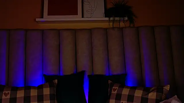 briannajackson  online show from September 12, 11:50 am